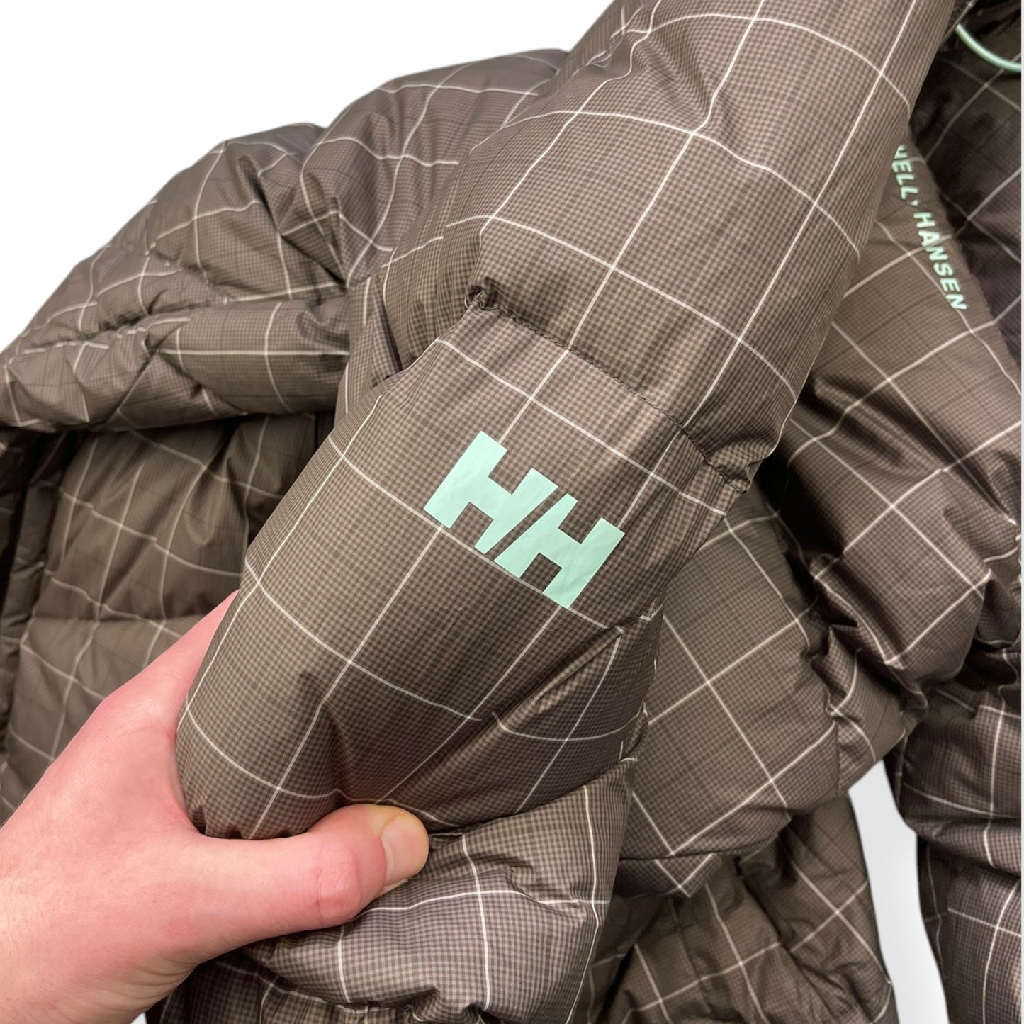 Helly Hansen Plaid Puffer Jacket (M)
