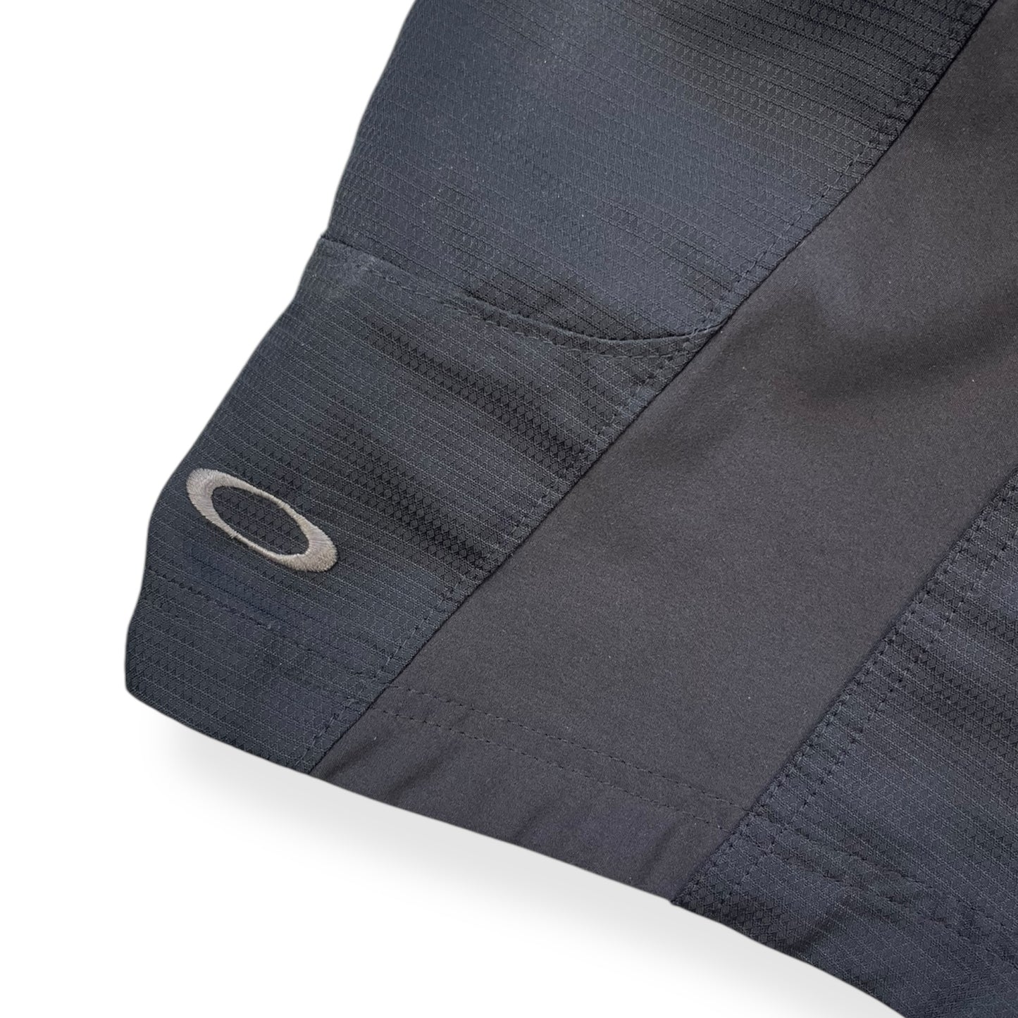 2011 Oakley MTB Panelled Shorts (32)