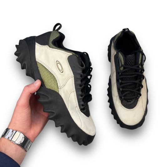 2000's Oakley Chop Saw (UK9)