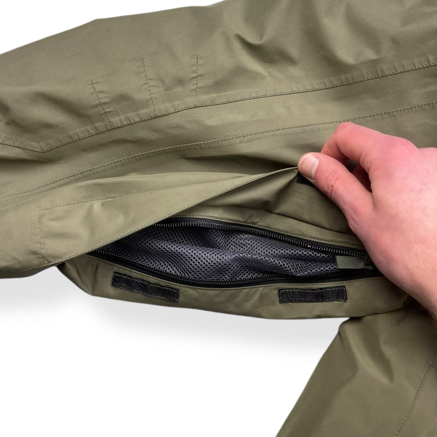 2000's Quiksilver GoreTex Recco Jacket (L)