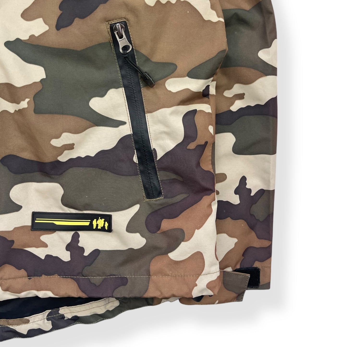 2000's Location Camo Goggle Jacket (S)