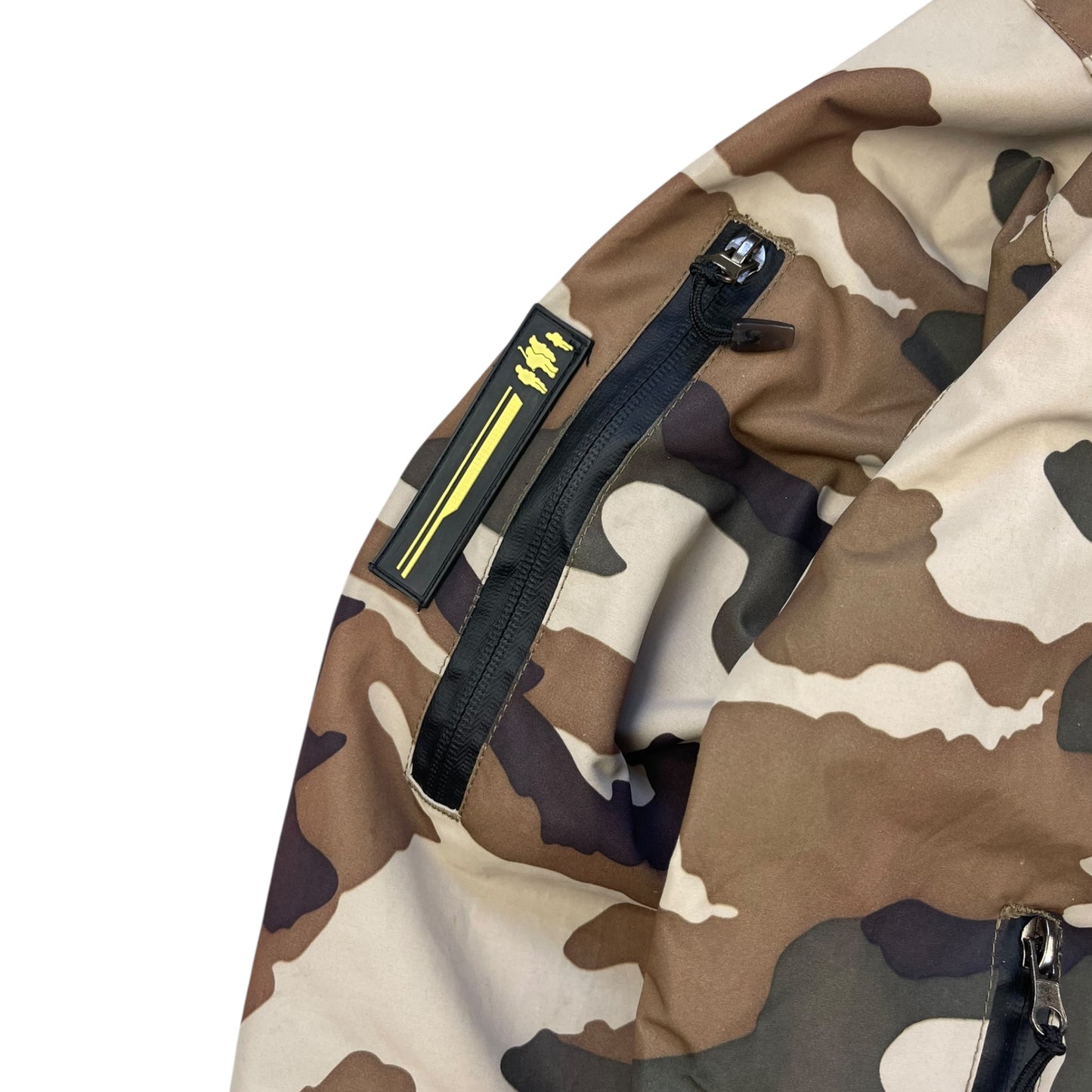 2000's Location Camo Goggle Jacket (S)