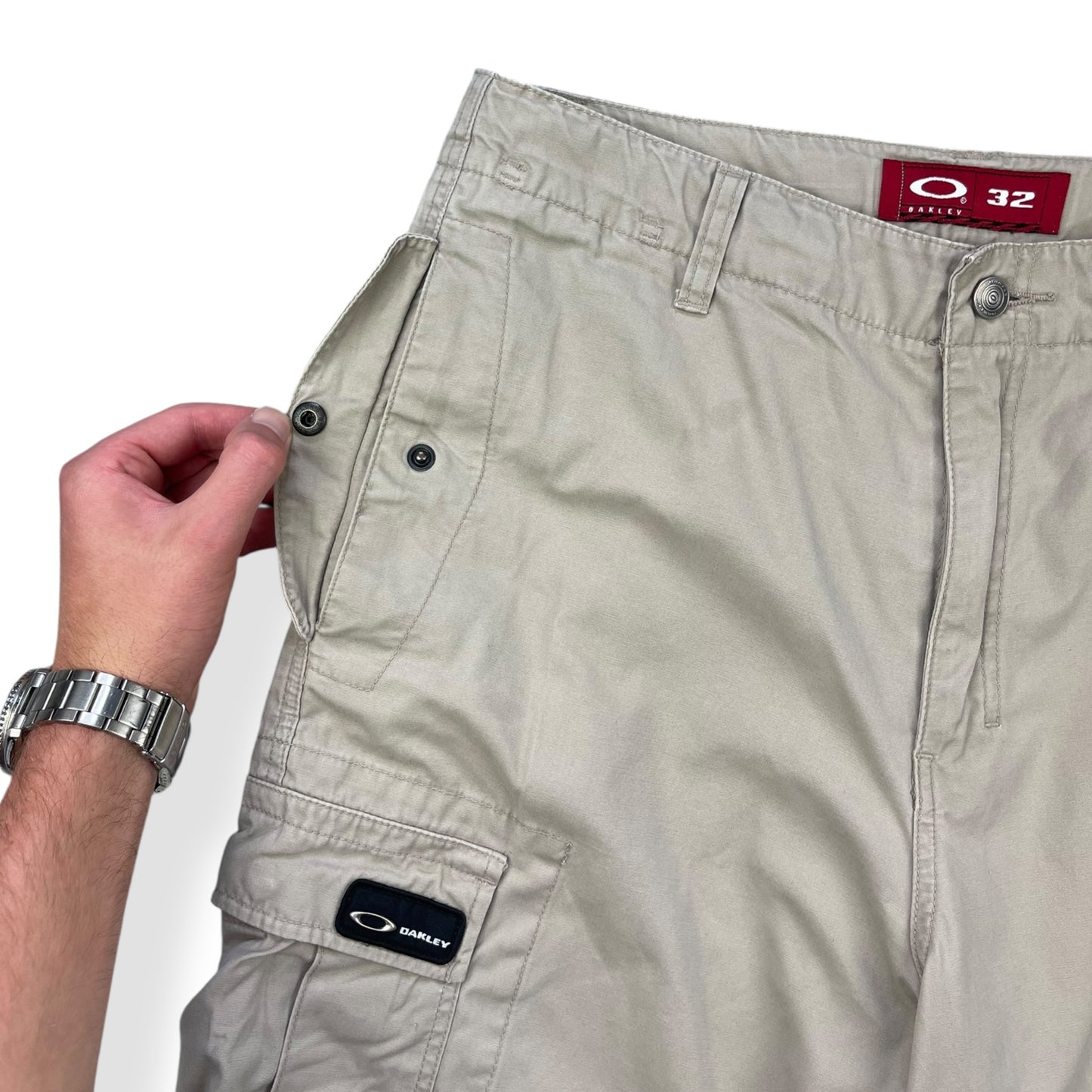 2000's Oakley Tactical Field Gear Cargo Shorts (32)
