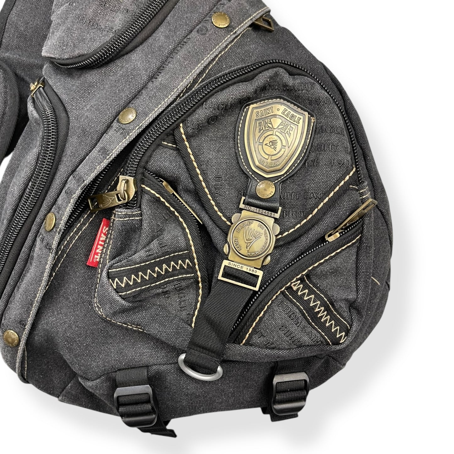 2000's Saint Eagle Multipocket Sling Bag