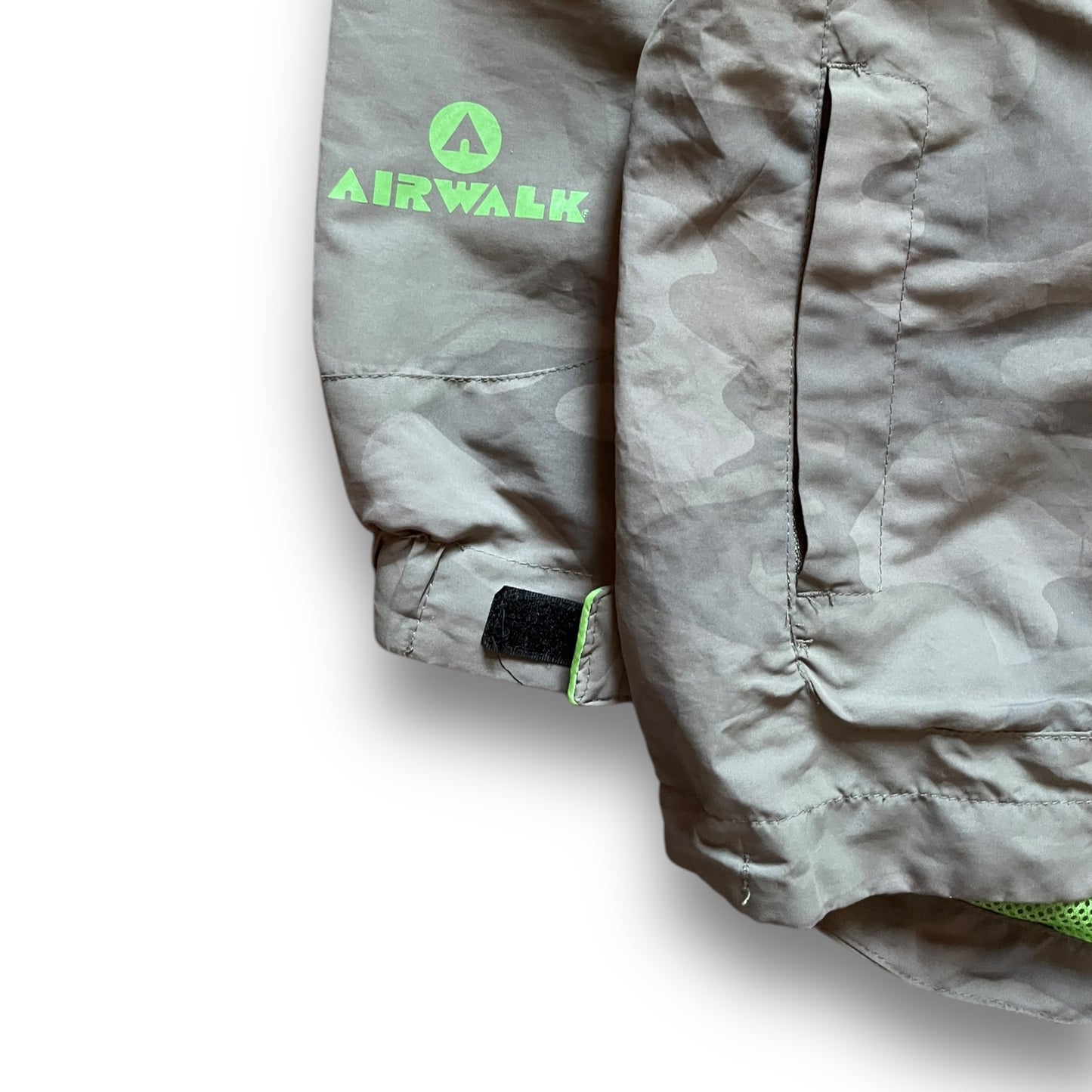 2000's Airwalk Camo Goggle Jacket (S/M)