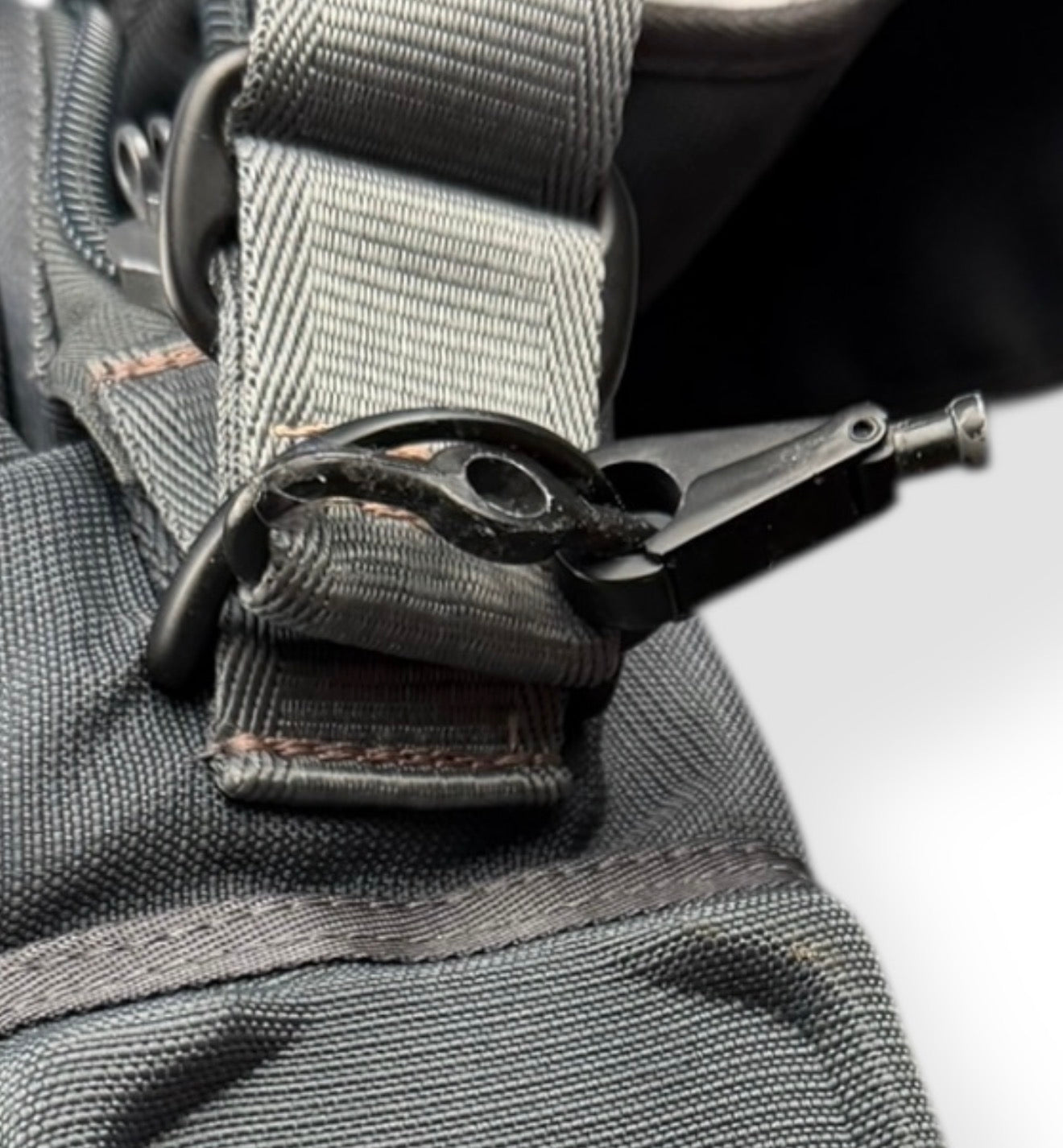 2000's Burton Analog Softshell Messenger Bag