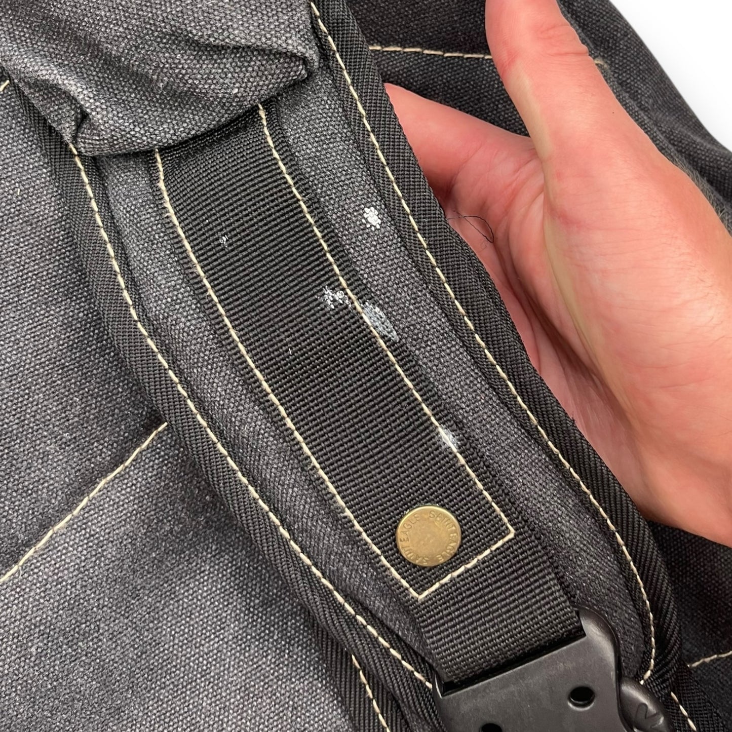 2000's Saint Eagle Multipocket Sling Bag