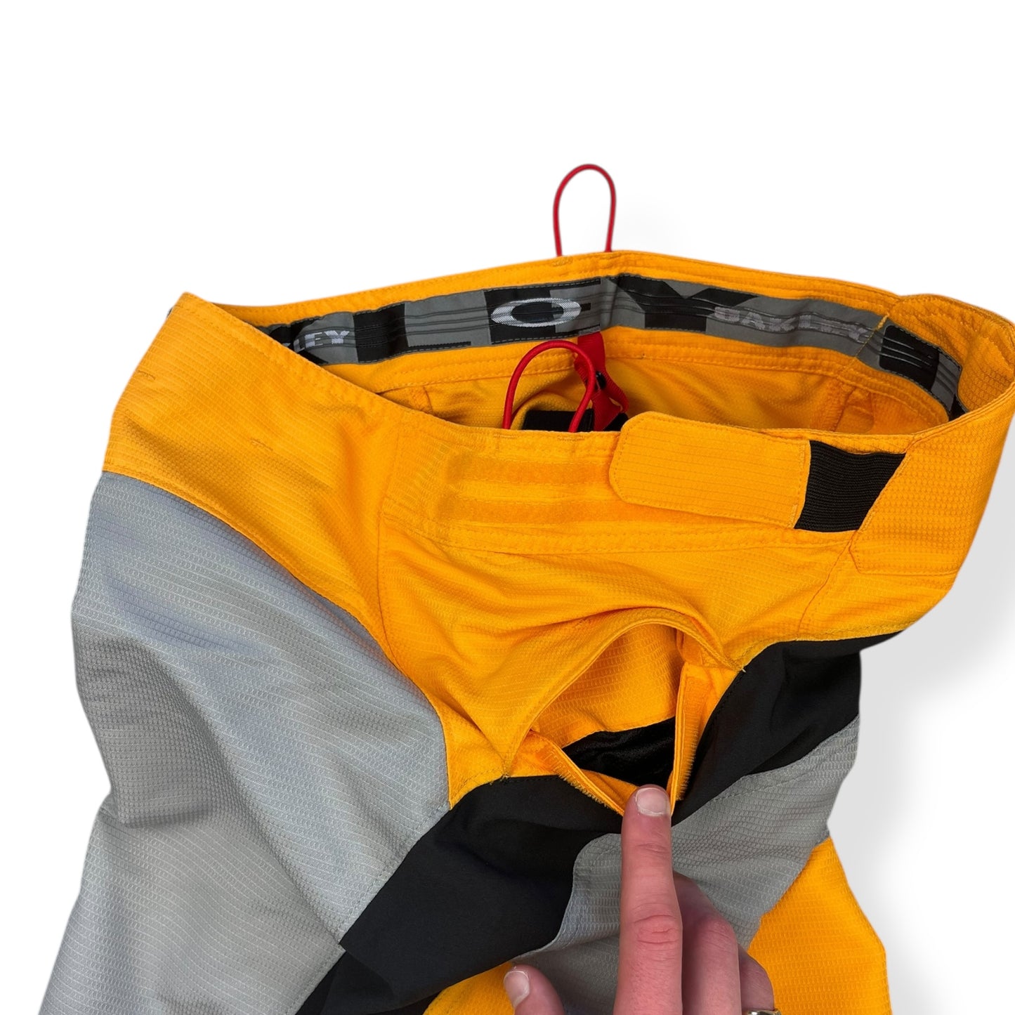 2011 Oakley Panelled Shorts (30)