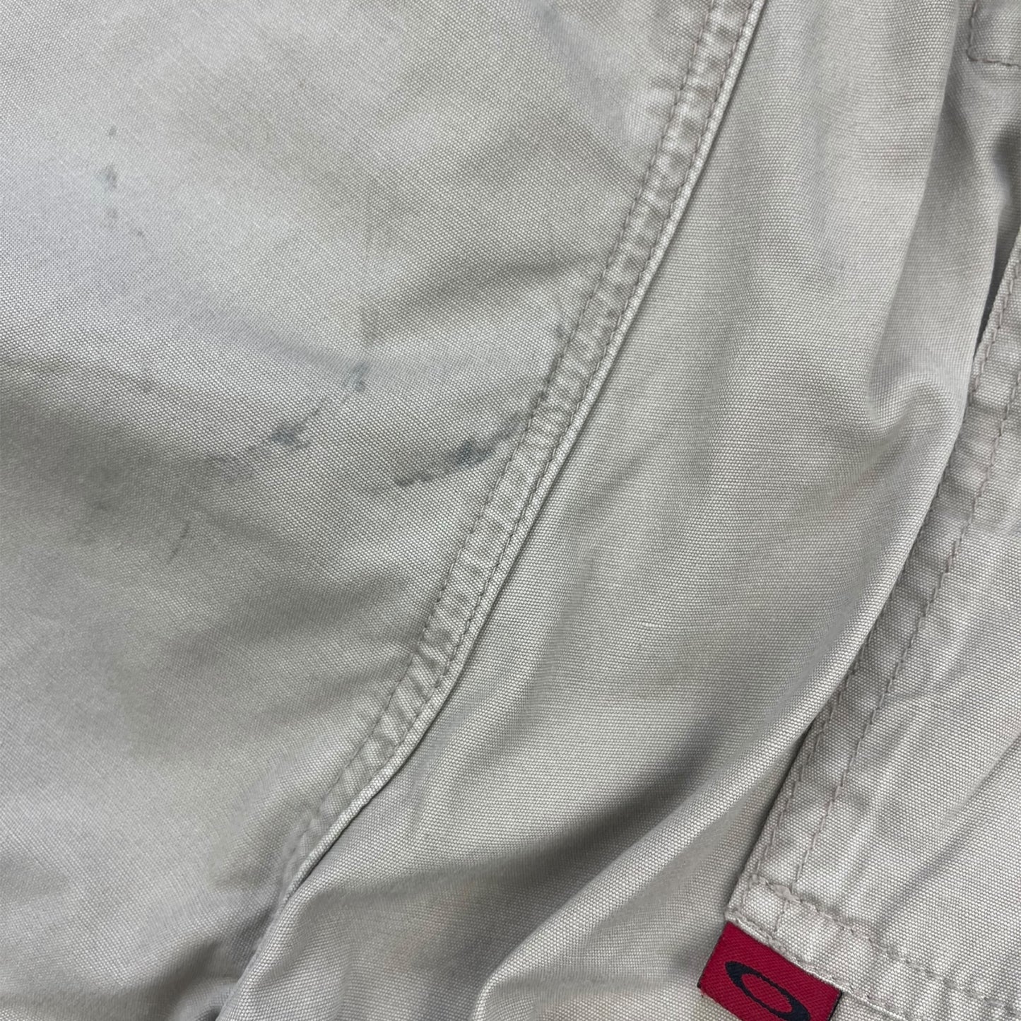 2000's Oakley Tactical Field Gear Cargo Shorts (32)