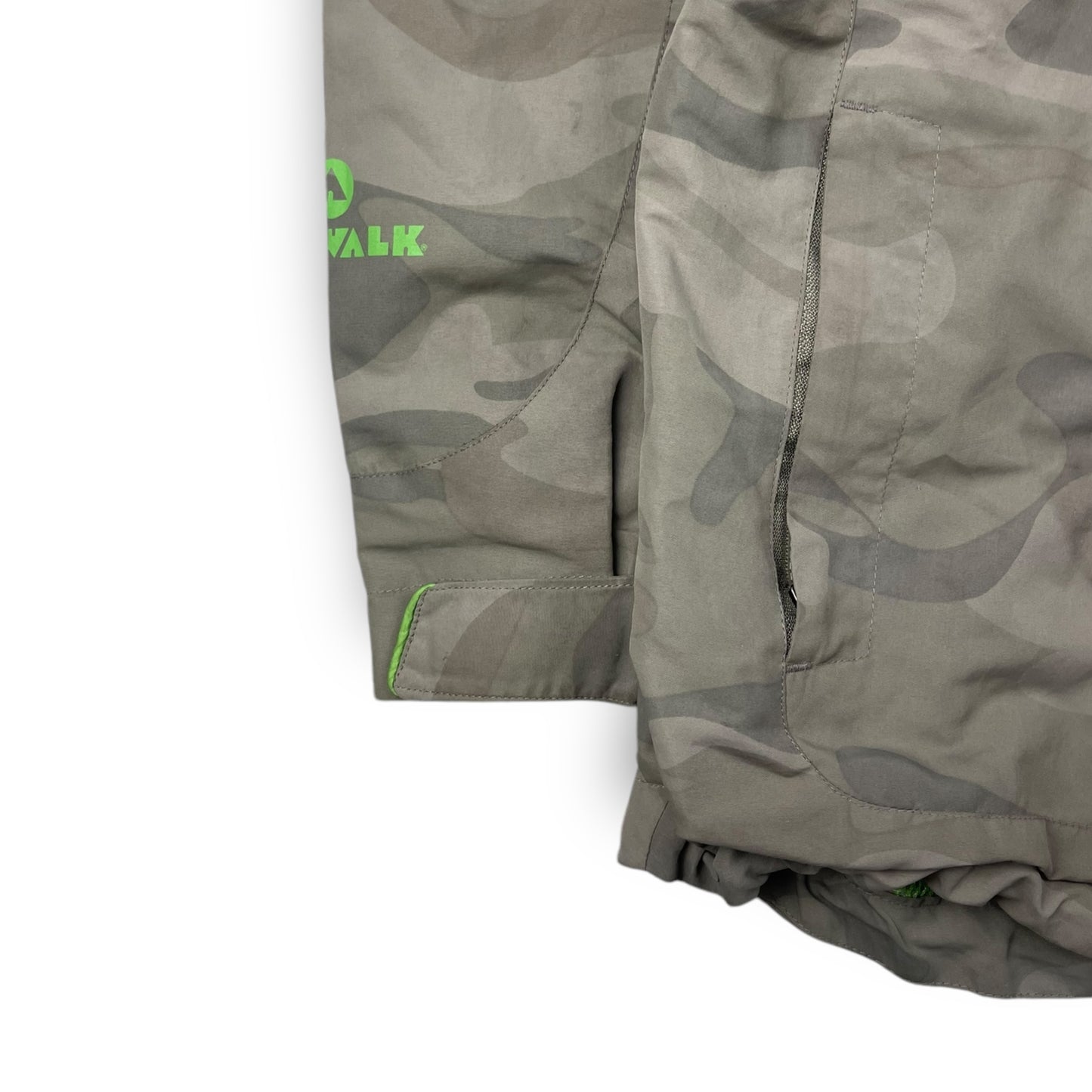 2000's Airwalk Camo Goggle Jacket (XL)
