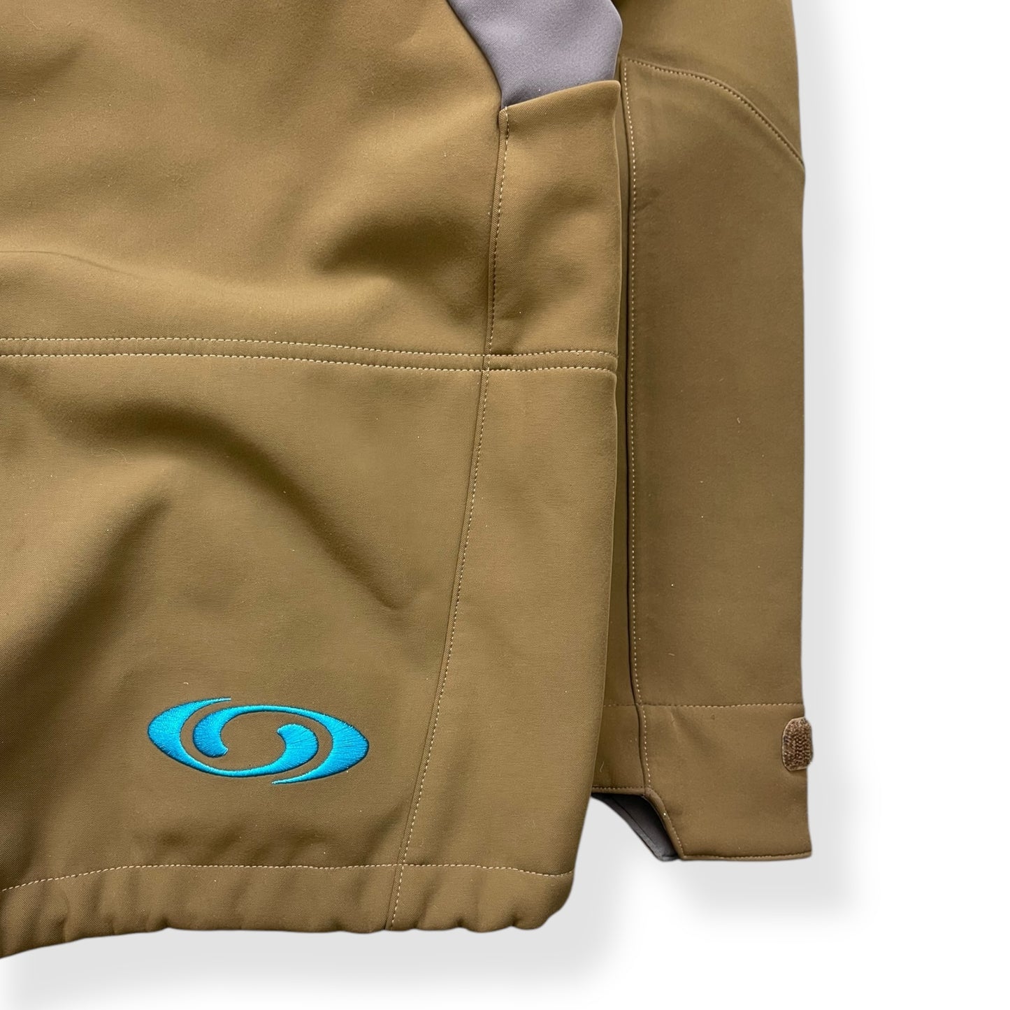 2000's Salomon Softshell Hooded Jacket (L)