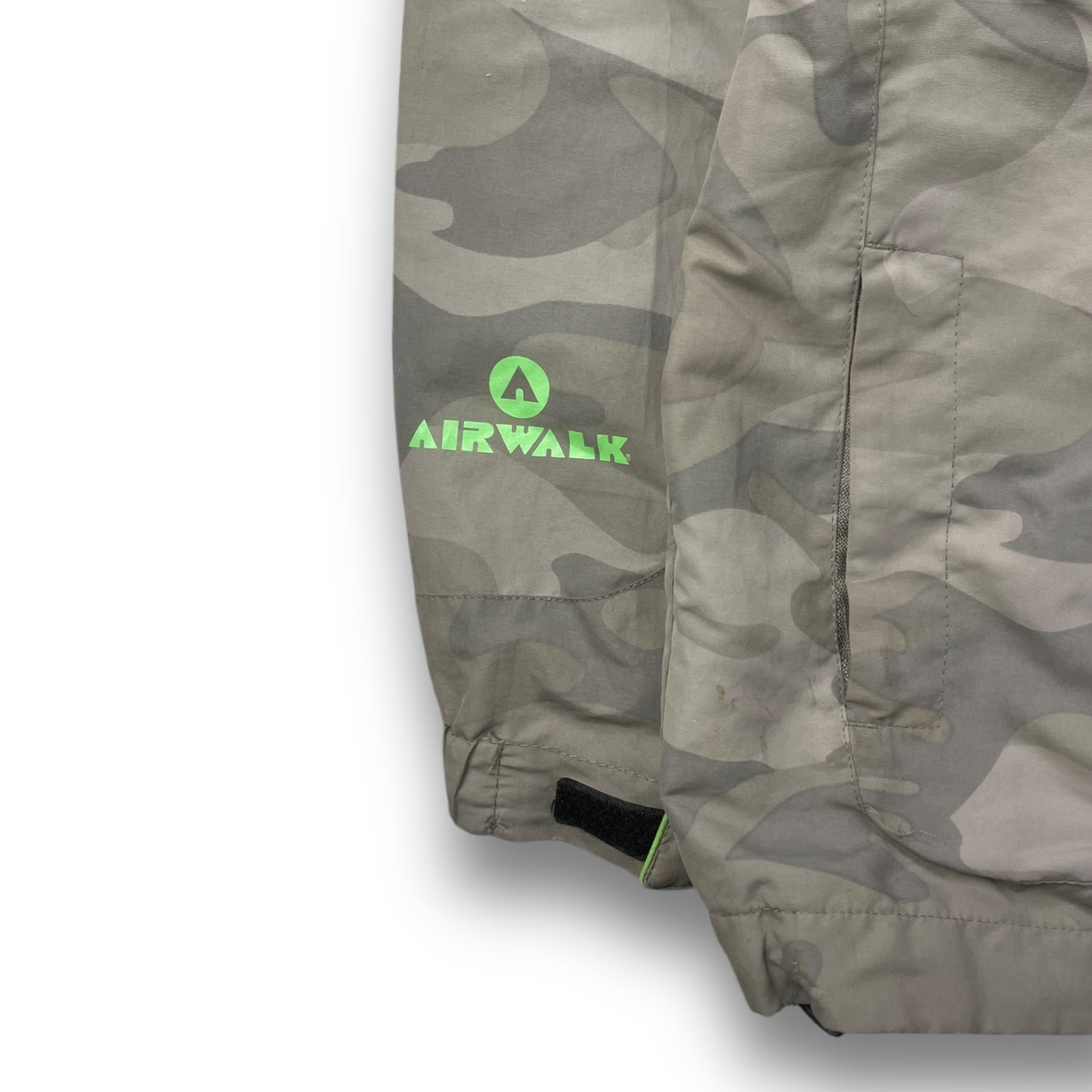2000's Airwalk Camo Goggle Jacket (S/M)