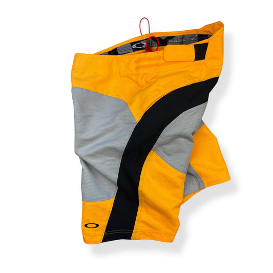 2011 Oakley Panelled Shorts (30)