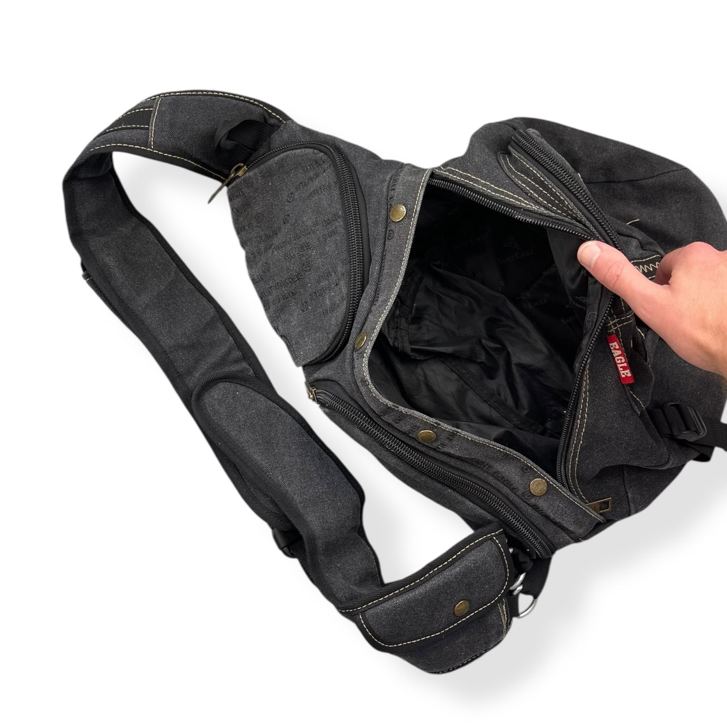 2000's Saint Eagle Multipocket Sling Bag