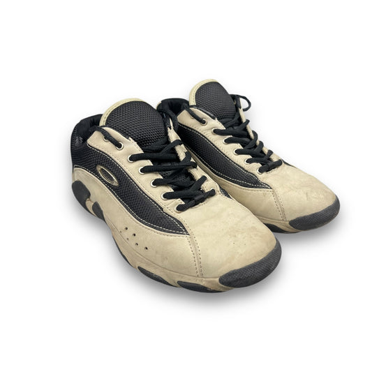 2000's Oakley 'Twitch' Trainers (UK7)