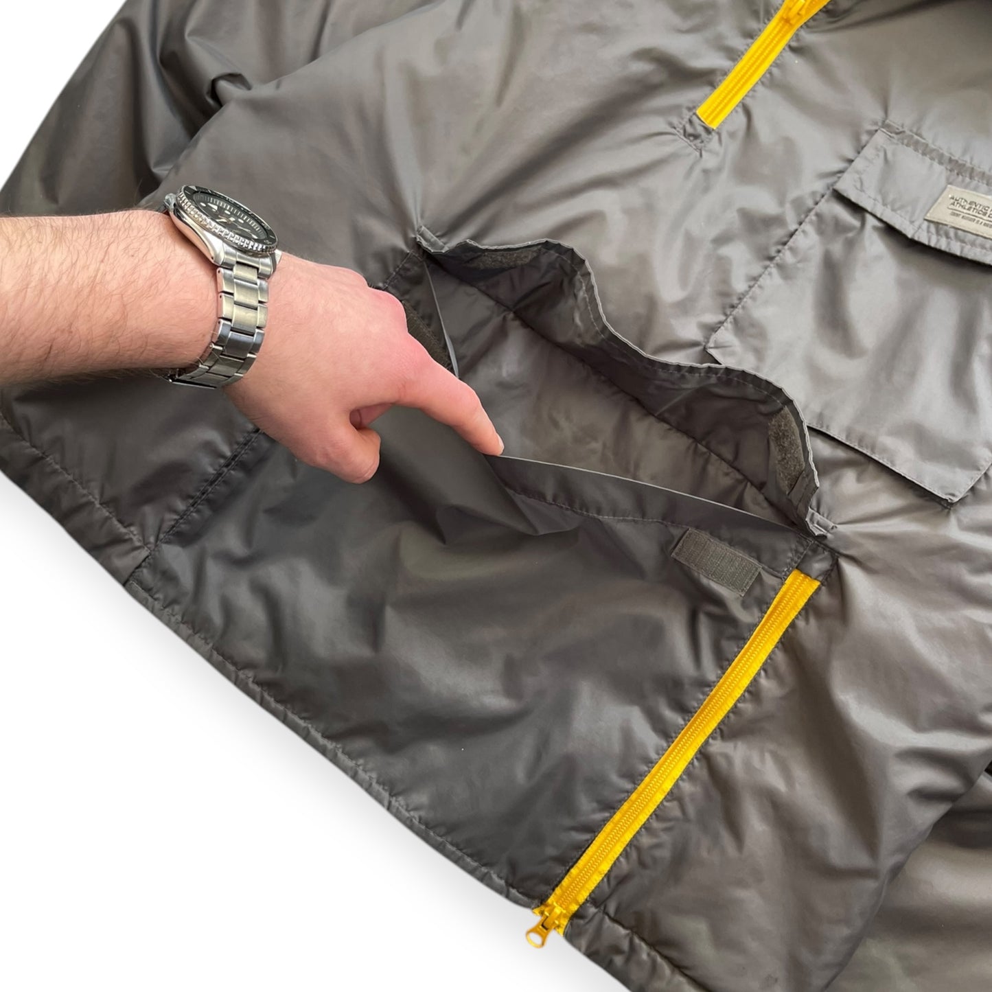 1990's Tommy Hilfiger Convertible Dual Zip Jacket (M)