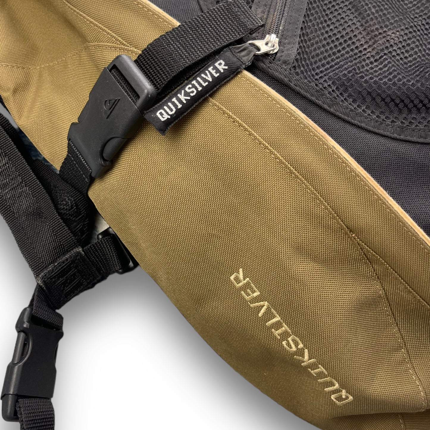 Quiksilver Tri-Harness Sling Bag