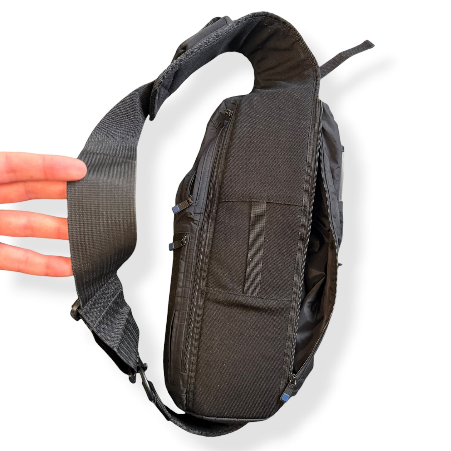 2005 GAP Cargo Pocket Sling Bag