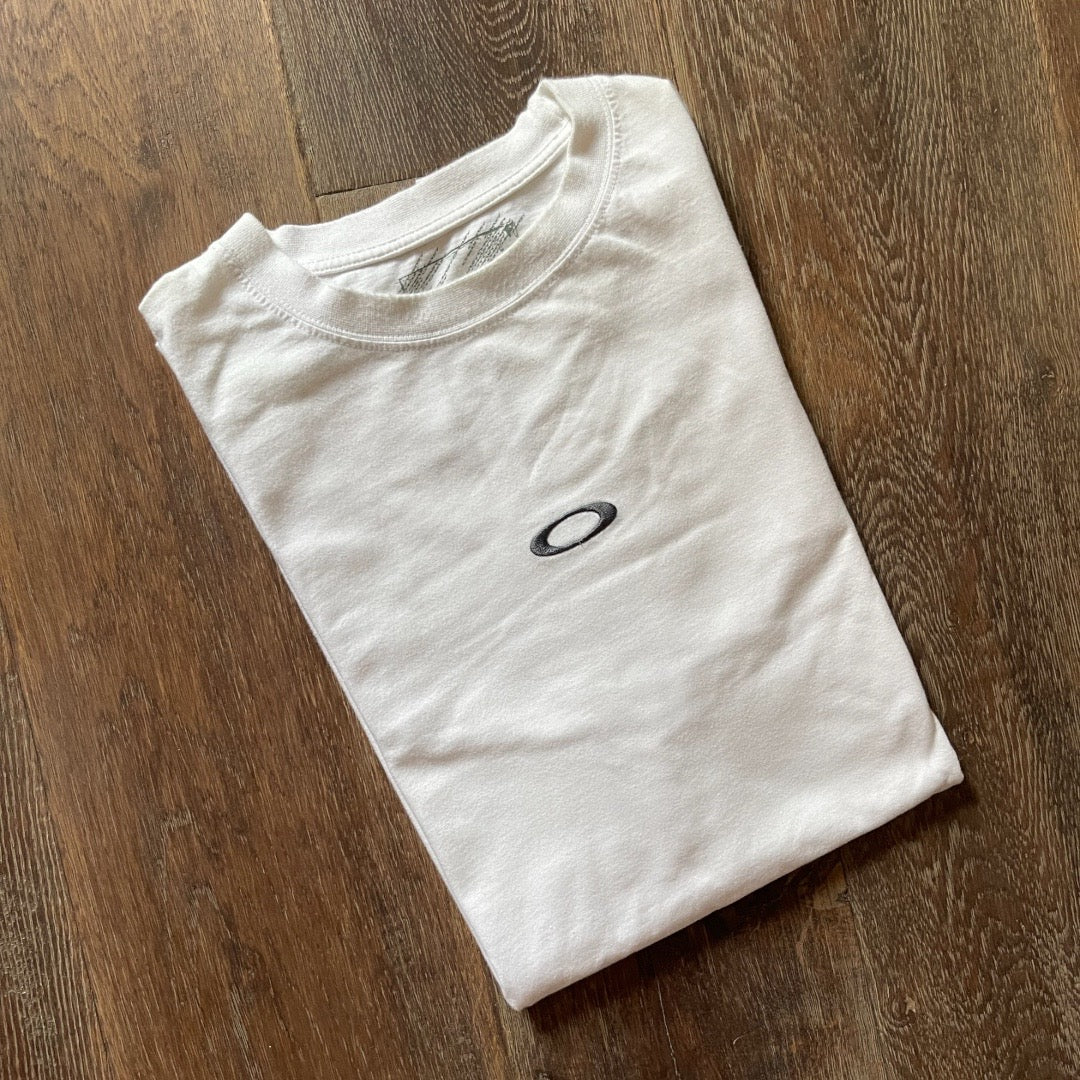 2000's Oakley Centre Logo T-Shirt (L)