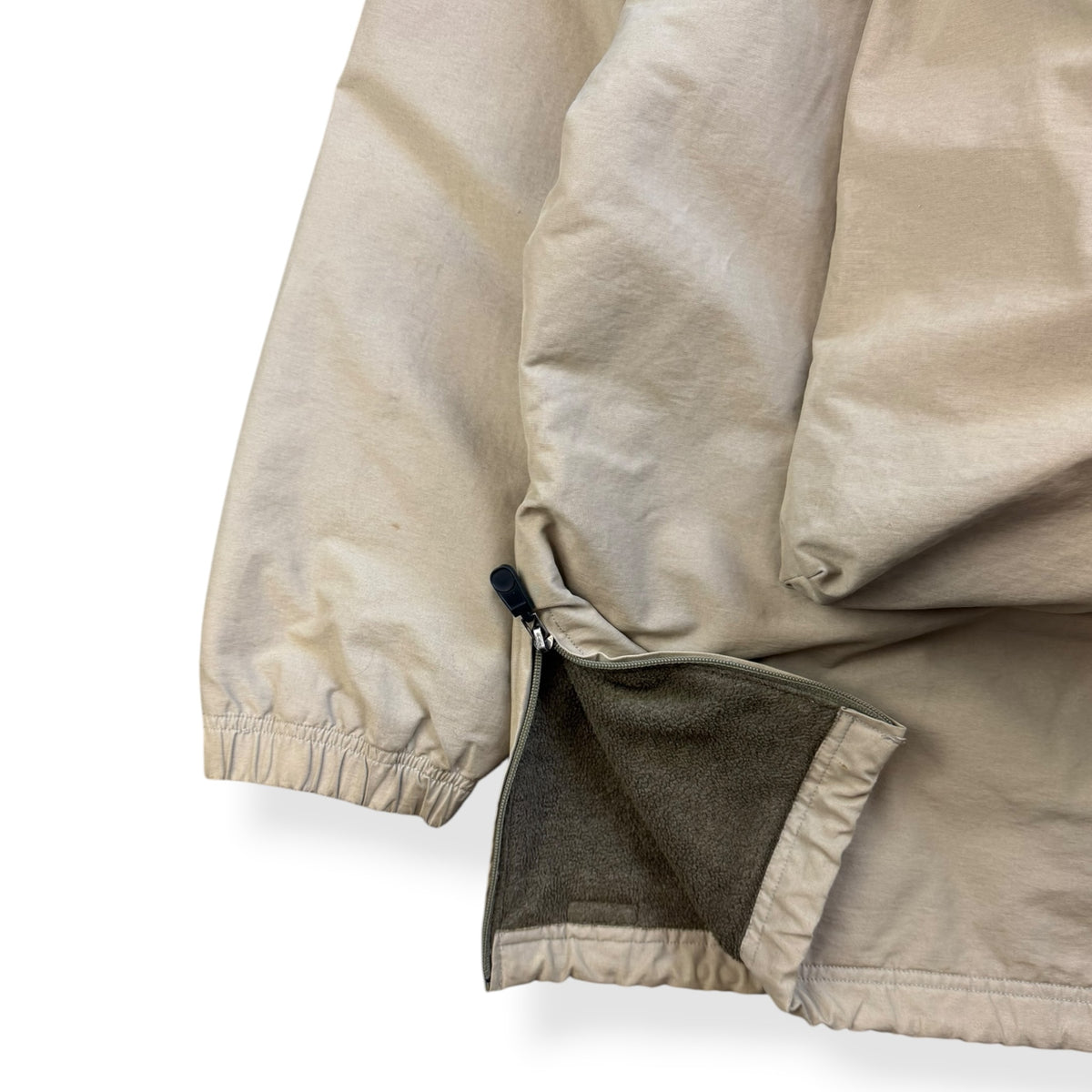 2000's DKNY Integrated Backpack Jacket (L)
