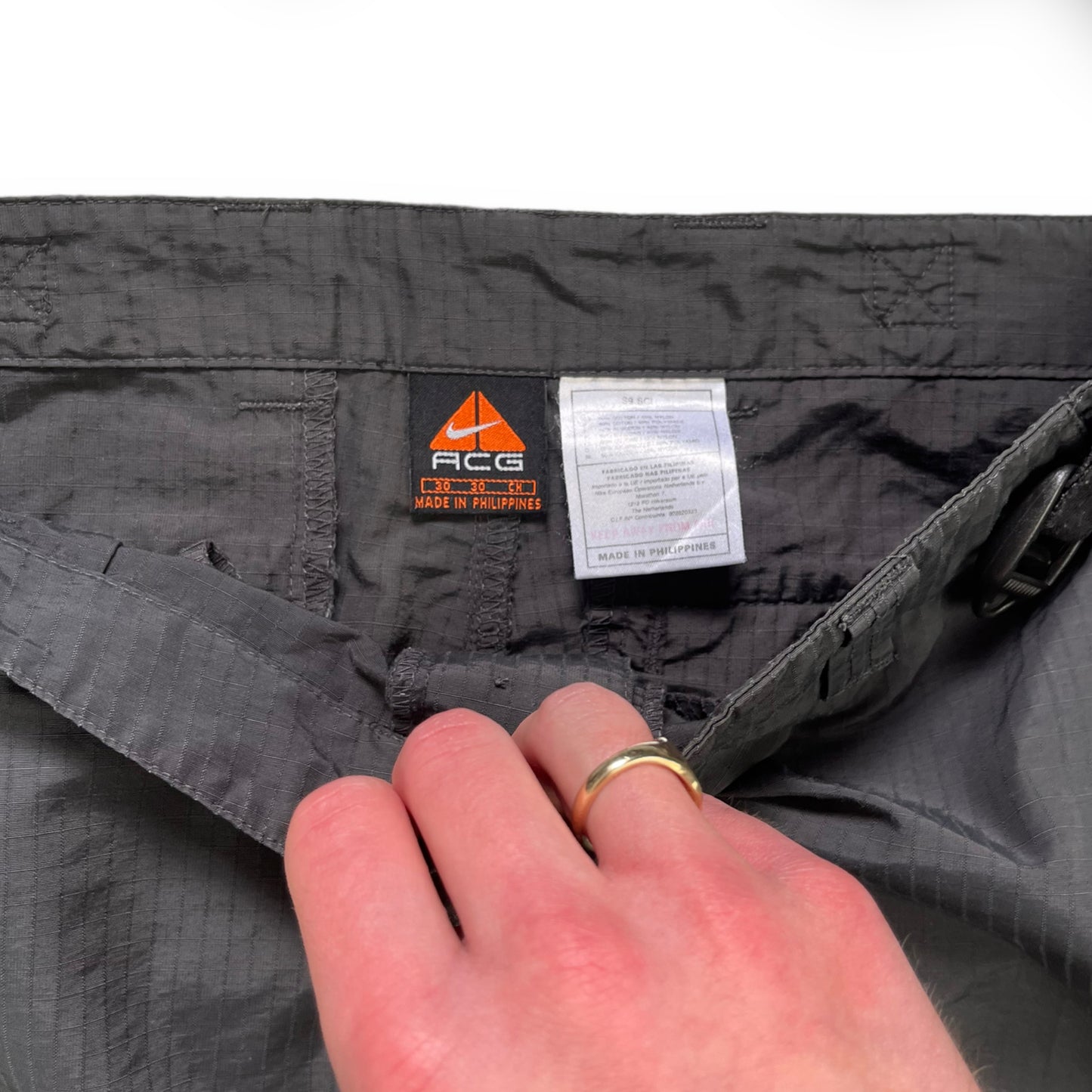 90's Nike ACG Cargo Trousers (30)