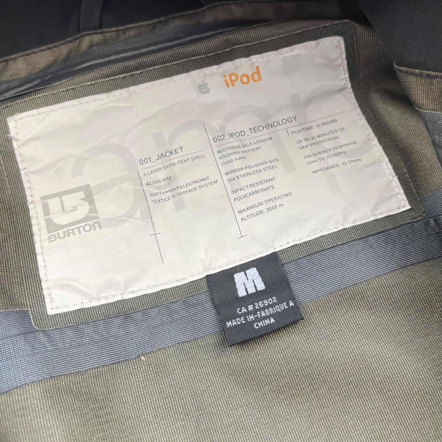 2003 Burton x Apple iPod 'Amp' Jacket (L)