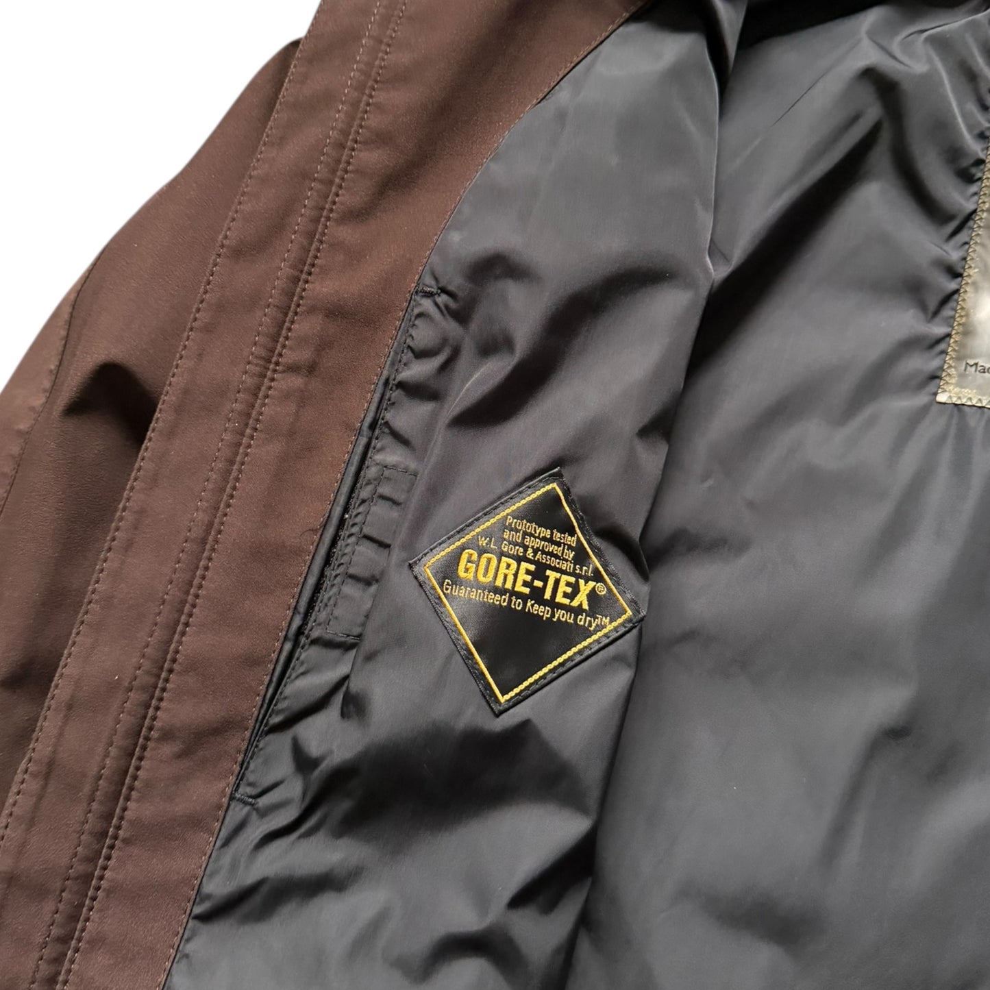 2000's Prada Sport GoreTex Jacket (XL)