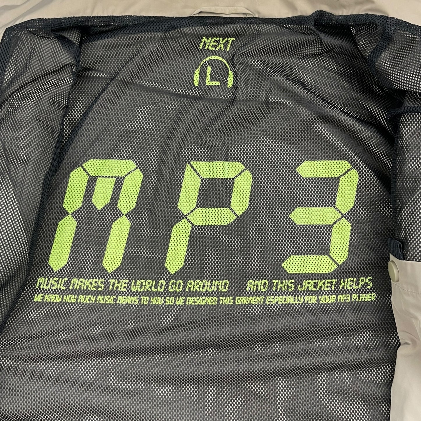 2000's Next MP3 Cargo Pocket Jacket (L)