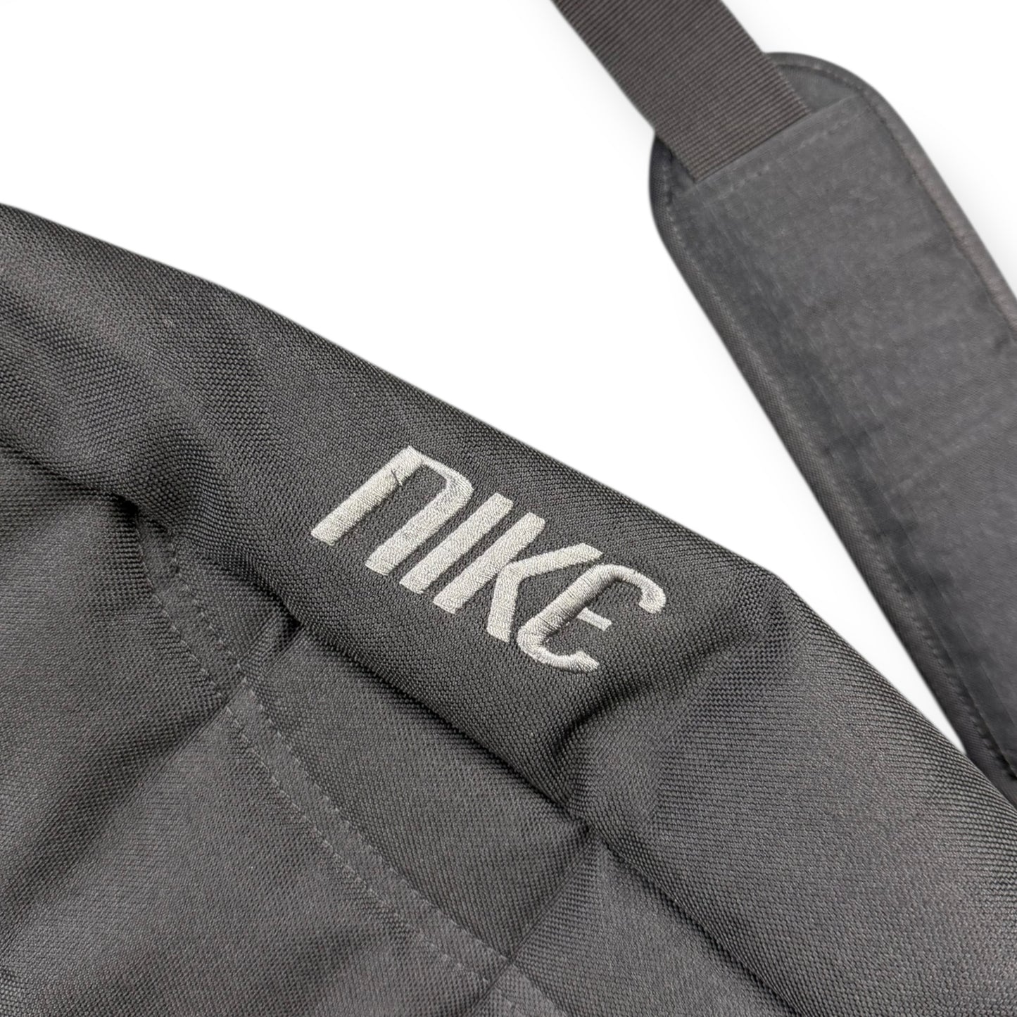 2000's Nike Carrygear 7-way Convetible Sling Bag