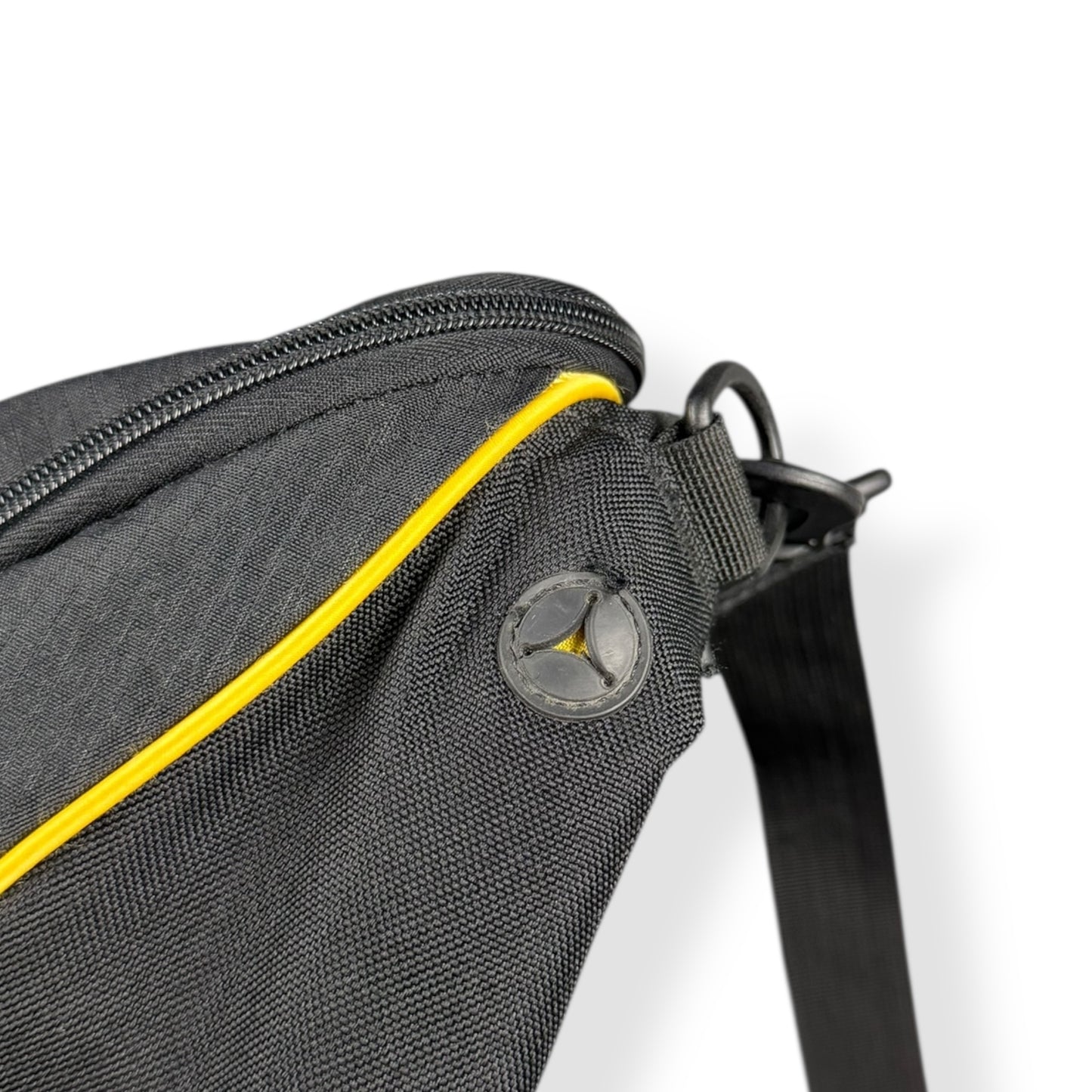 2000's Nike Carrygear 7-way Convetible Sling Bag