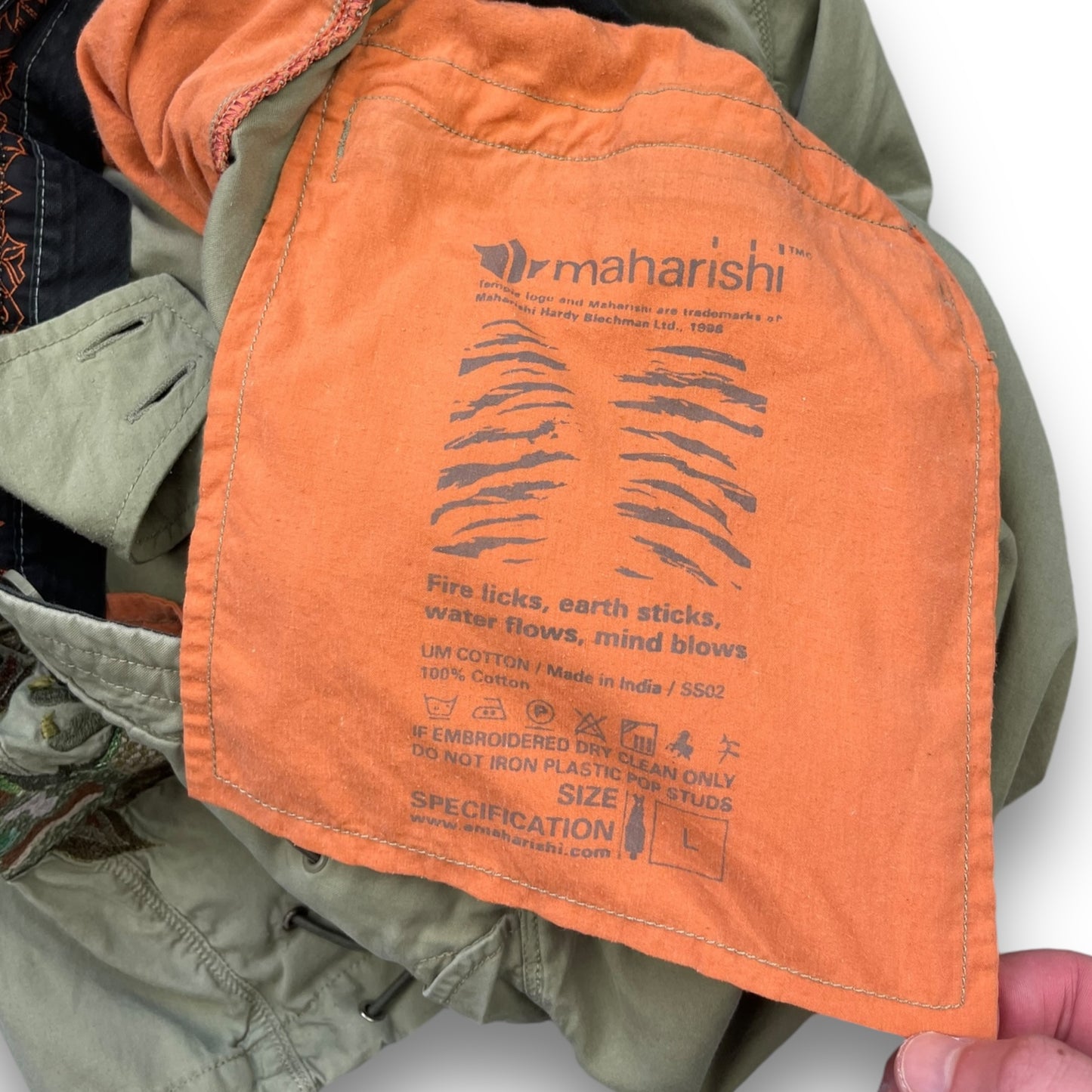 2002 Maharishi Embroidered Dragon Snopants (L)