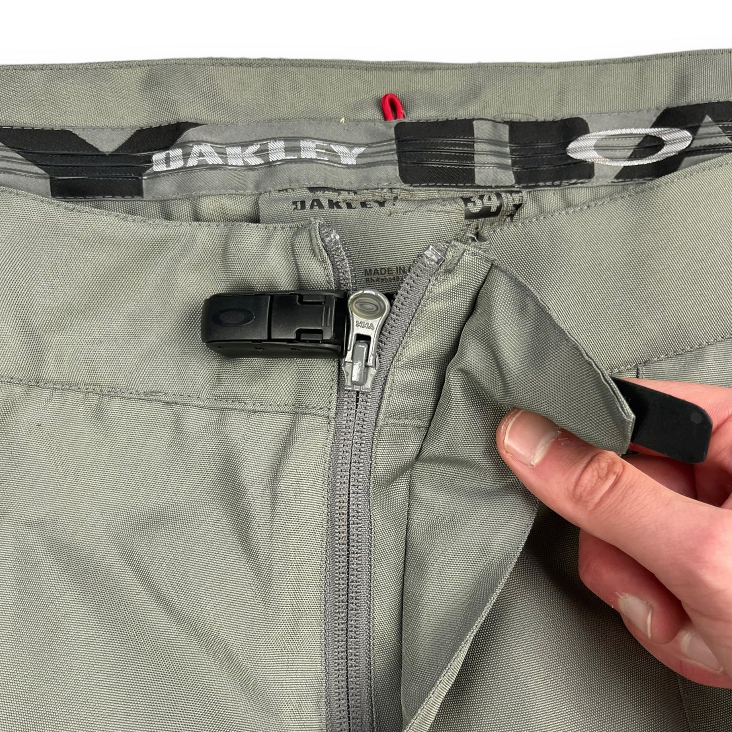 2009 Oakley Shorts (34)