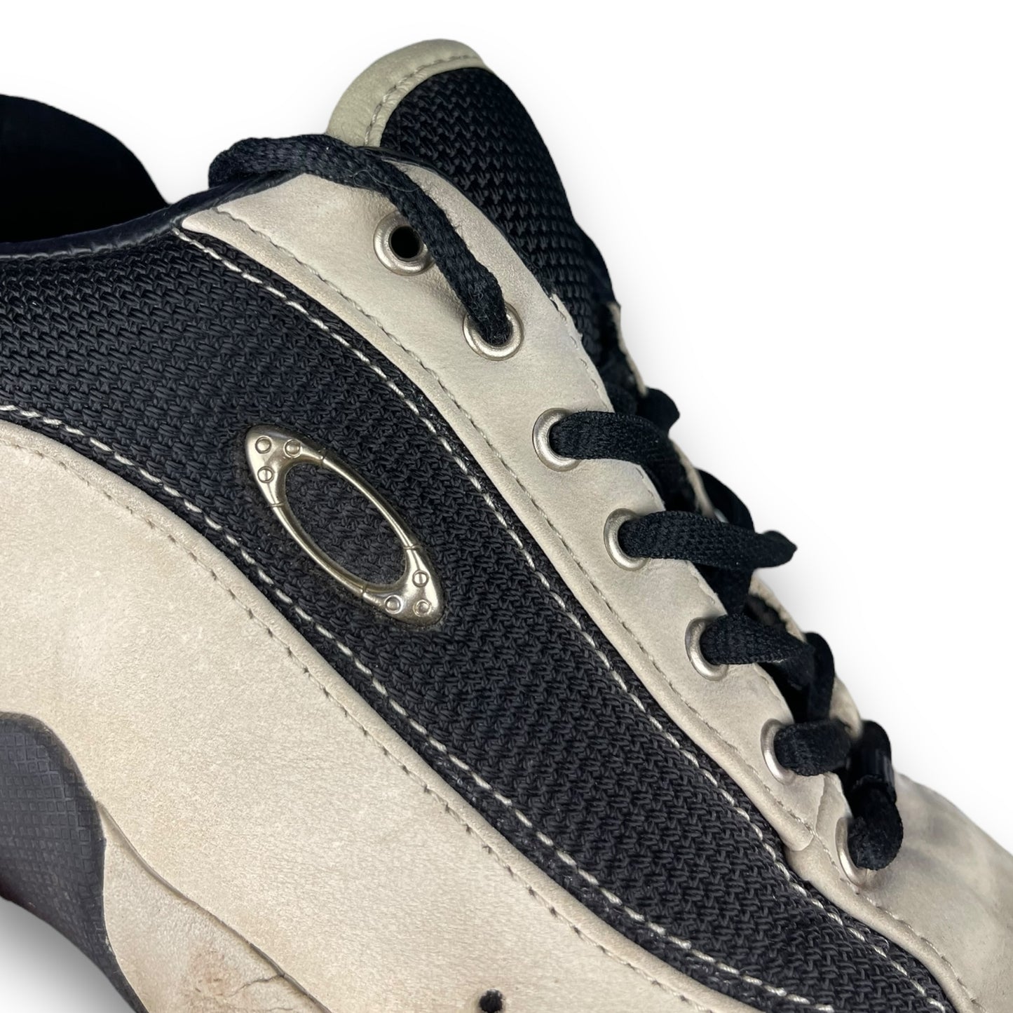 2000's Oakley 'Twitch' Trainers (UK7)