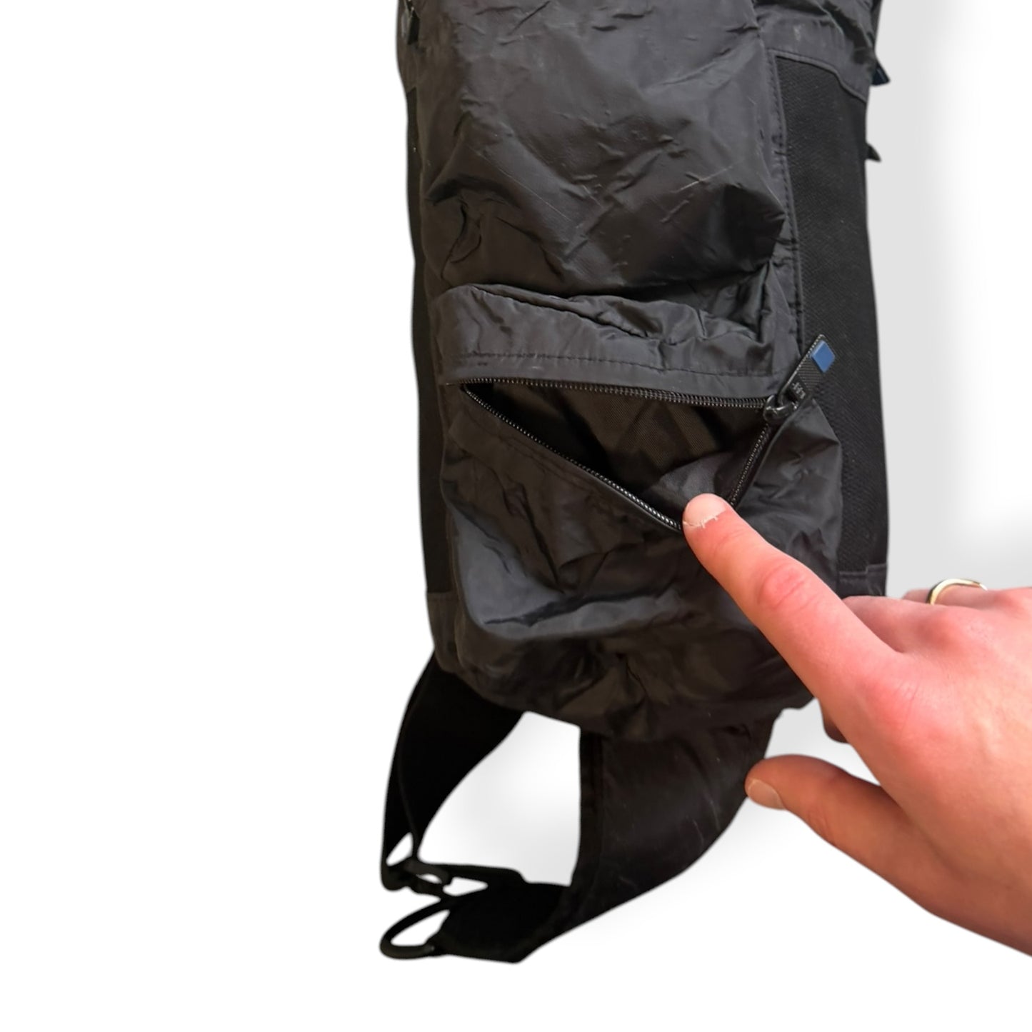 2005 GAP Cargo Pocket Sling Bag