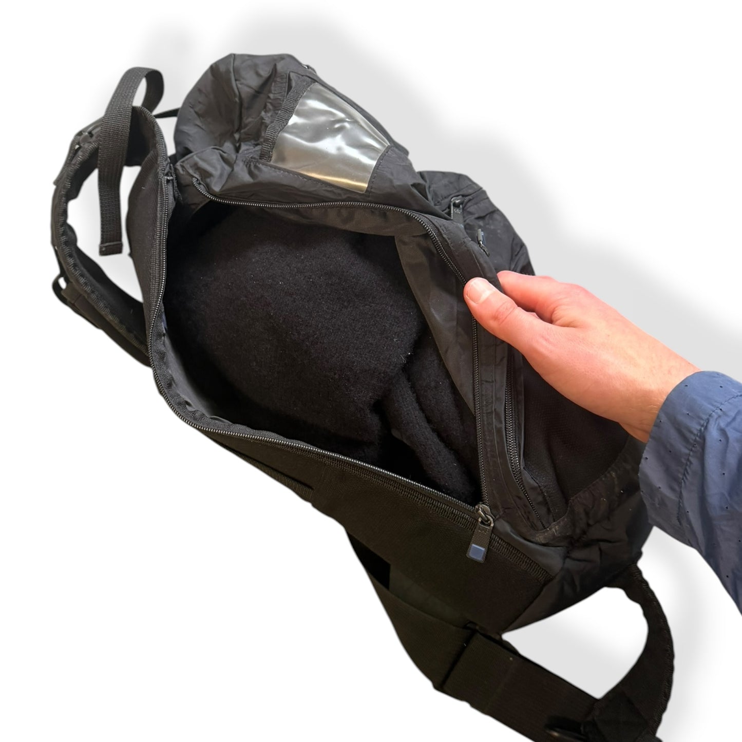 2005 GAP Cargo Pocket Sling Bag