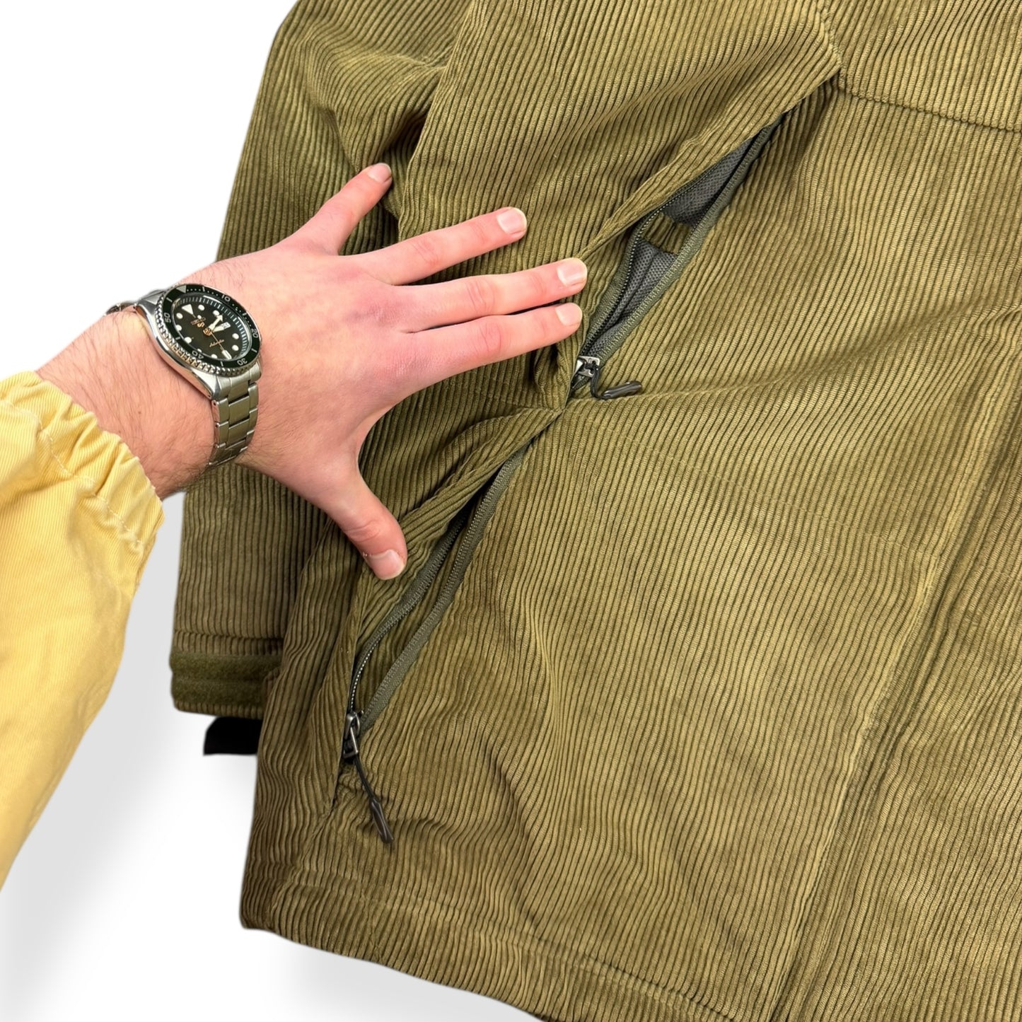 2008 Oakley Corduroy Hidden Pocket Jacket (L)
