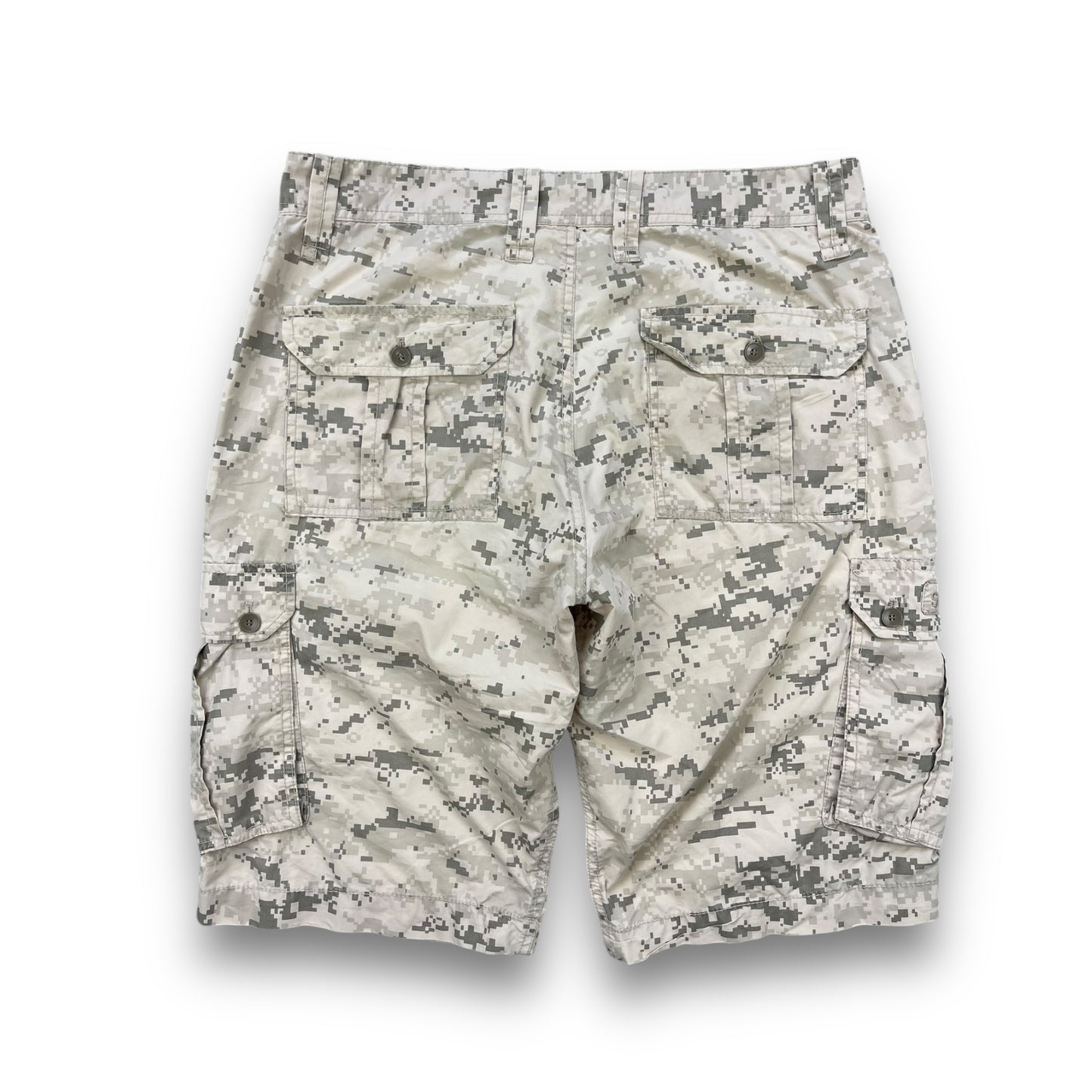 2000's Schott Digi Camo Cargo Shorts (32)