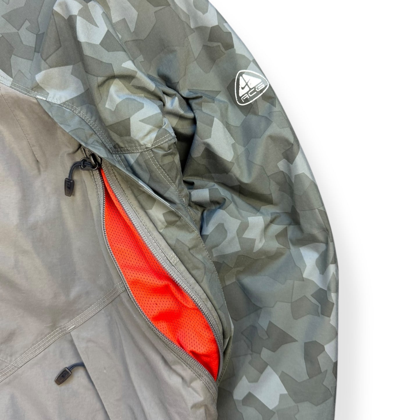 2000's Nike ACG Camo Ski Jacket (M)