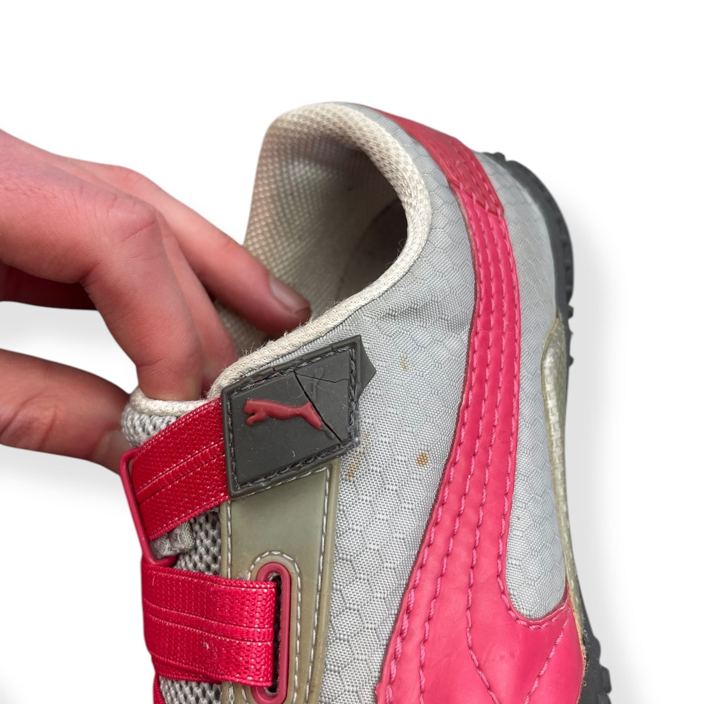 2000's Puma Nu Mostro Grey/Pink (UK4)