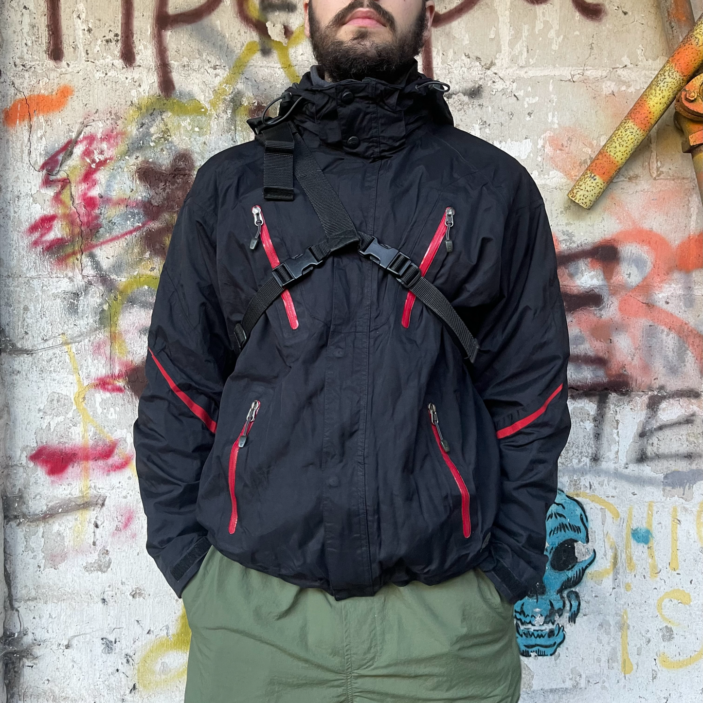 Nike ACG Black & Red Multipocket Jacket (L)