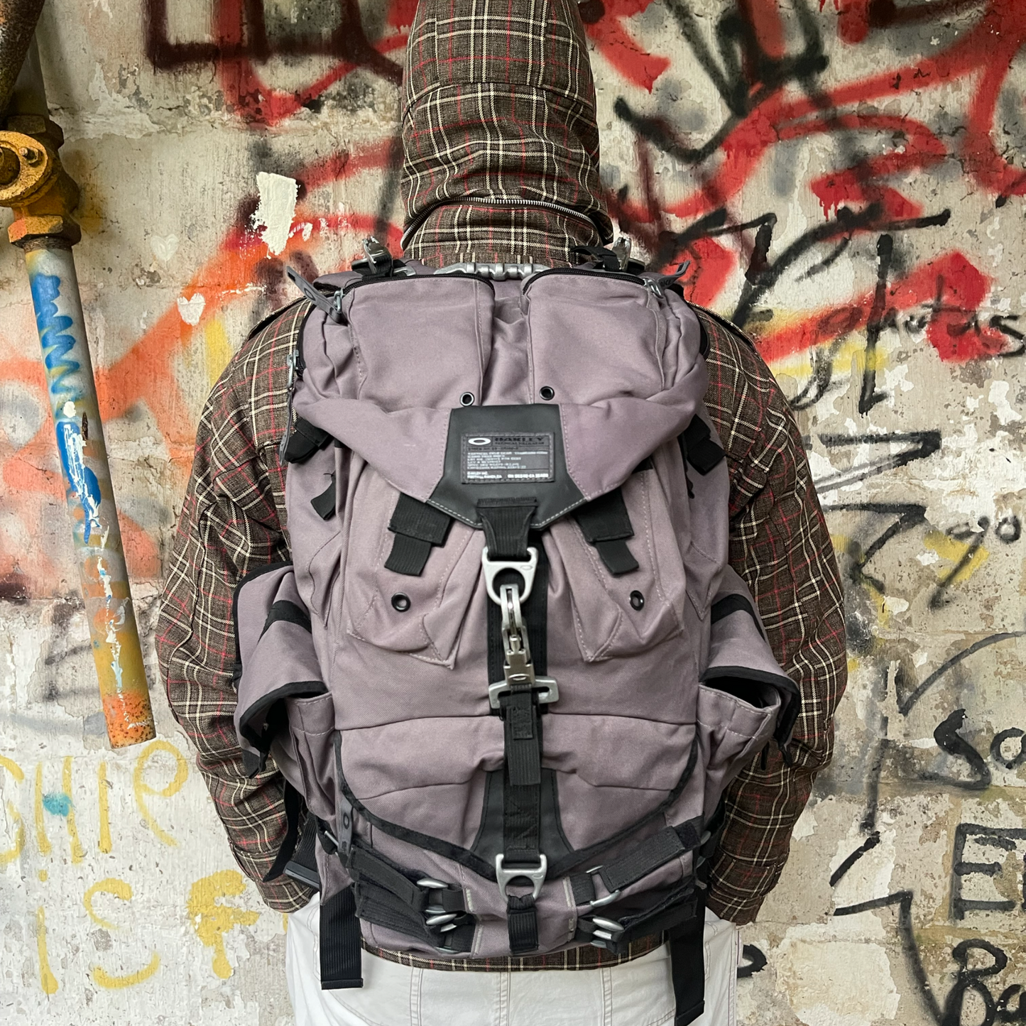 2000's Oakley 30L Mechanism Backpack